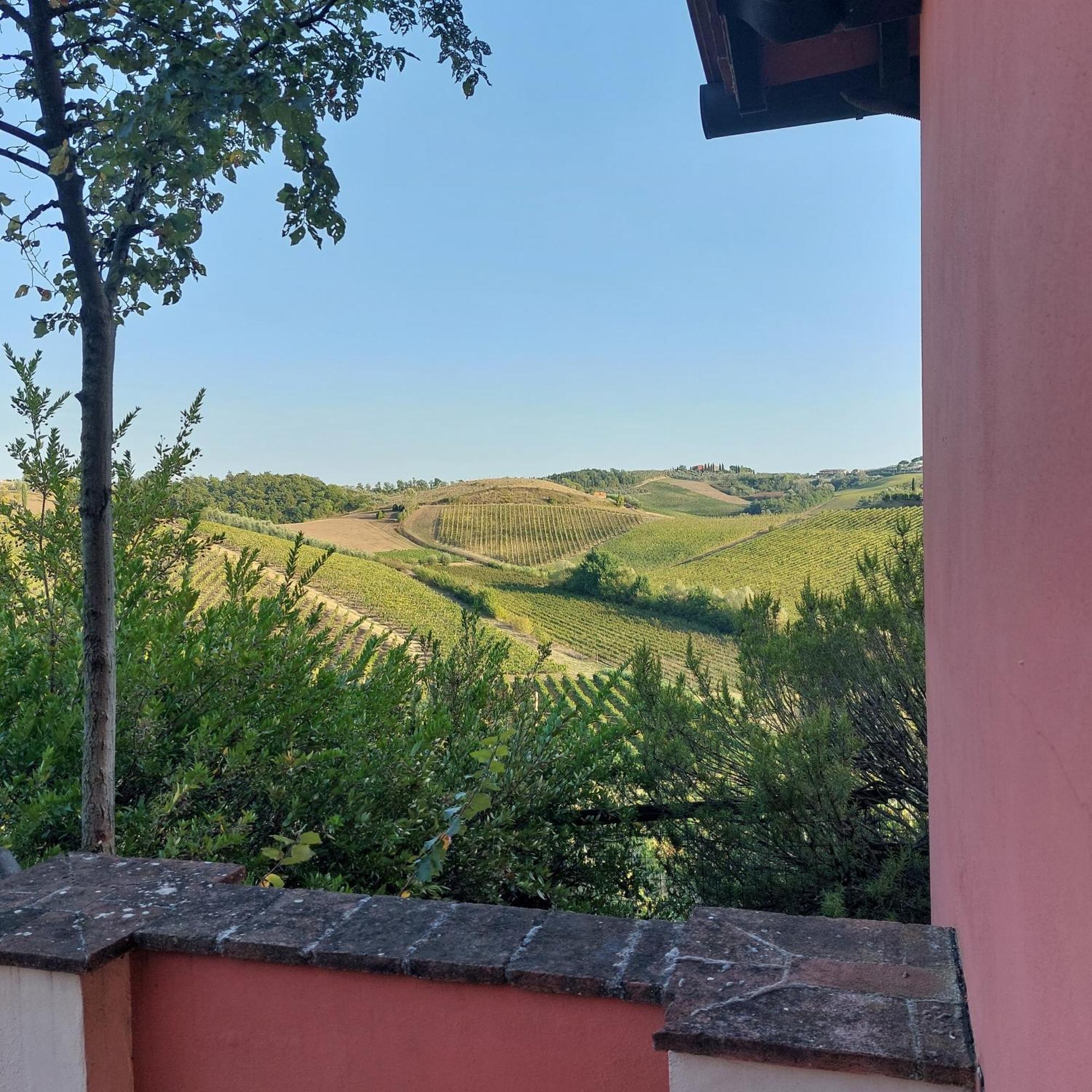 Agriturismo Corte In Poggio Stabbia الغرفة الصورة